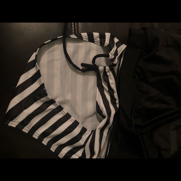 Swimsuit, new no tag - Picture 3 of 6